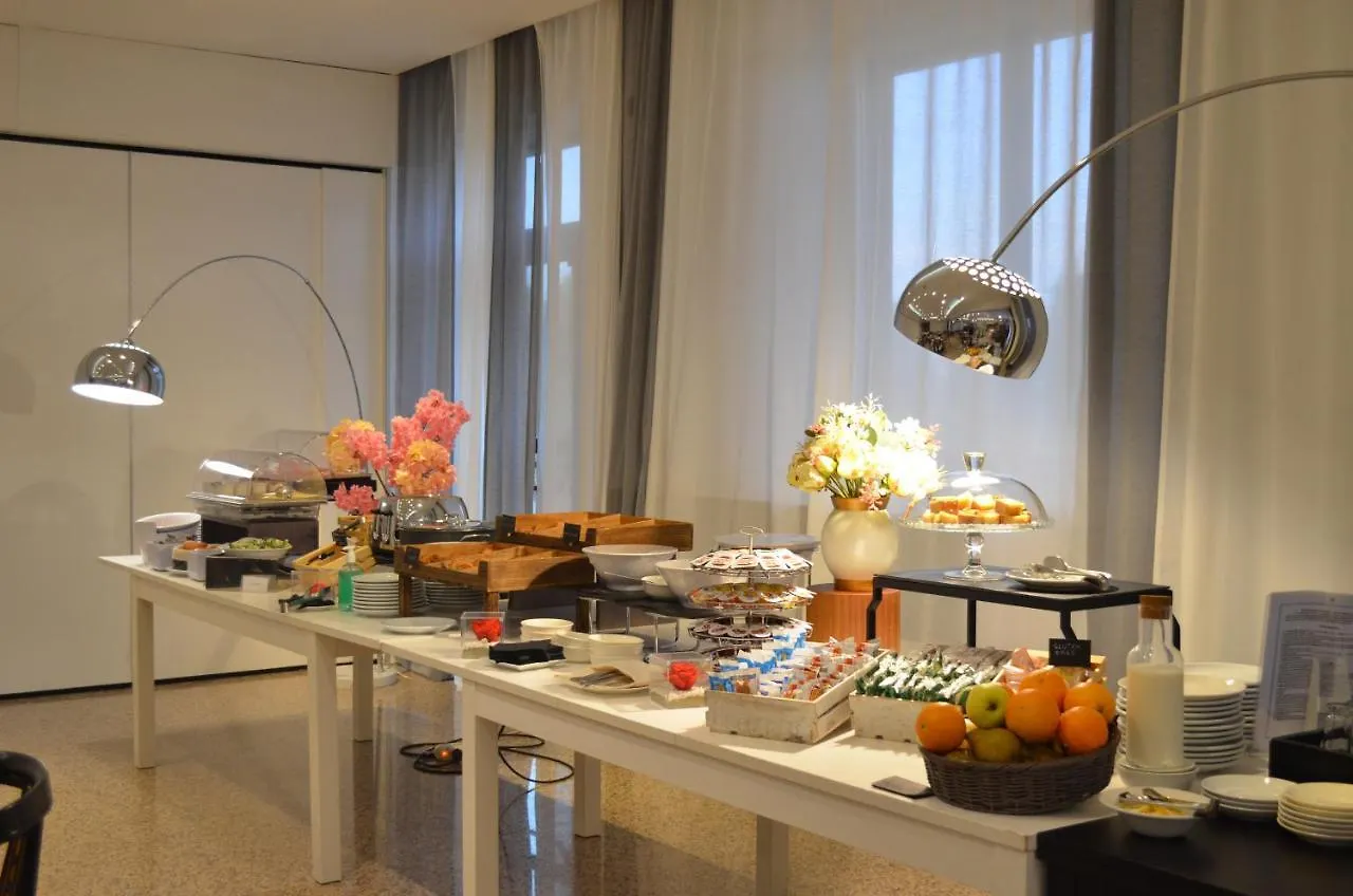 Hotel Diamante Corbetta
