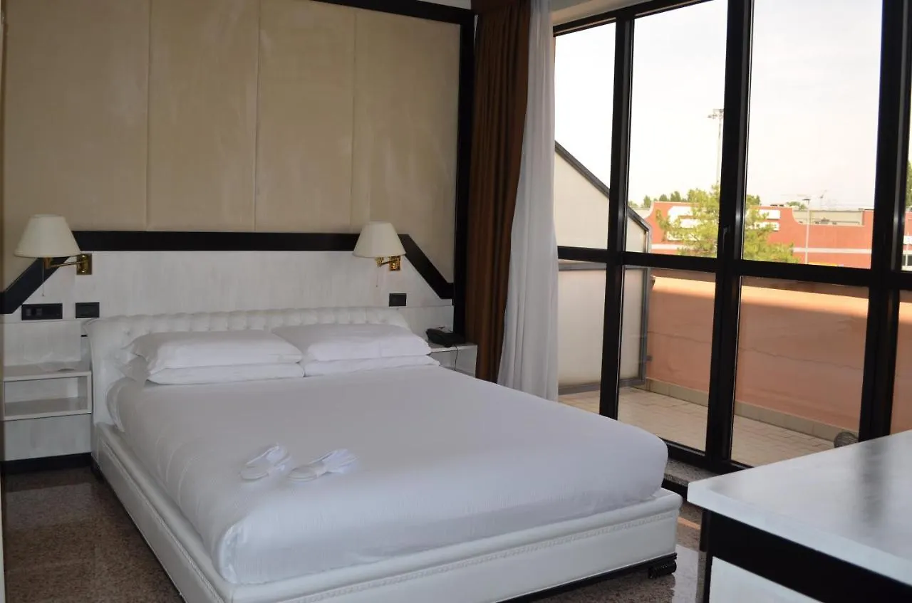 Hotel Diamante Corbetta 4*,  Italy